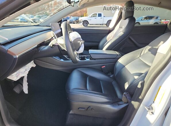 5YJYGDEE0LF036979 2020 TESLA MODEL Белый Вид салона спереди