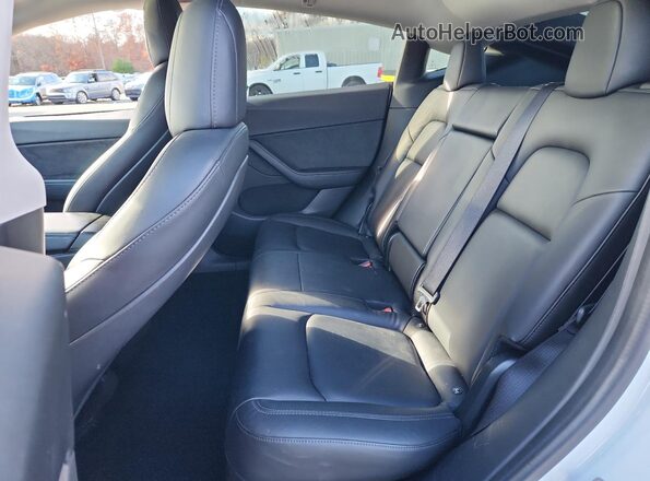 5YJYGDEE0LF036979 2020 TESLA MODEL Белый Вид задних сидений