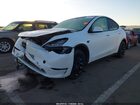 2020 Tesla Model Y Long Range Dual Motor All-wheel Drive White vin: 5YJYGDEE2LF014630
