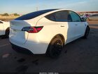 2020 Tesla Model Y Long Range Dual Motor All-wheel Drive White vin: 5YJYGDEE2LF014630