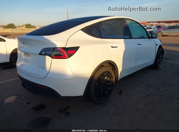 5YJYGDEE2LF014630 2020 TESLA MODEL Y White Հետևի աջ