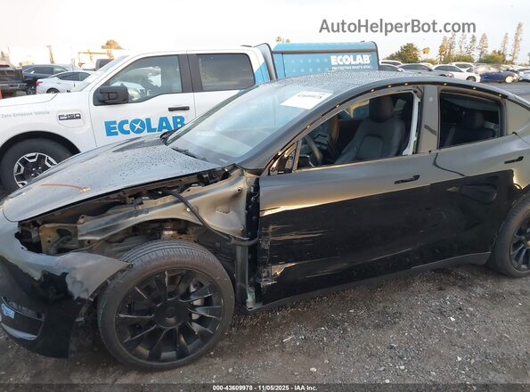 5YJYGDEE2MF222671 2021 TESLA MODEL Y Black Front view