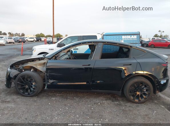 5YJYGDEE2MF222671 2021 TESLA MODEL Y Black 