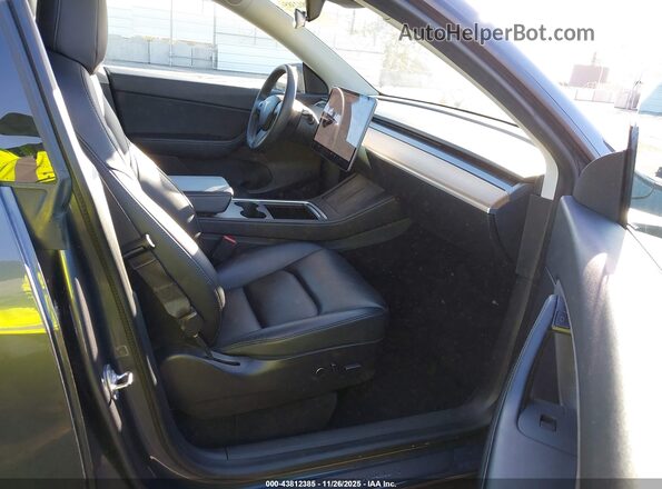 5YJYGDEE3MF161606 2021 TESLA MODEL Y Gray Вид салону спереду