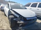 2021 Tesla Model Y Long Range Dual Motor All-wheel Drive White vin: 5YJYGDEE7MF065090