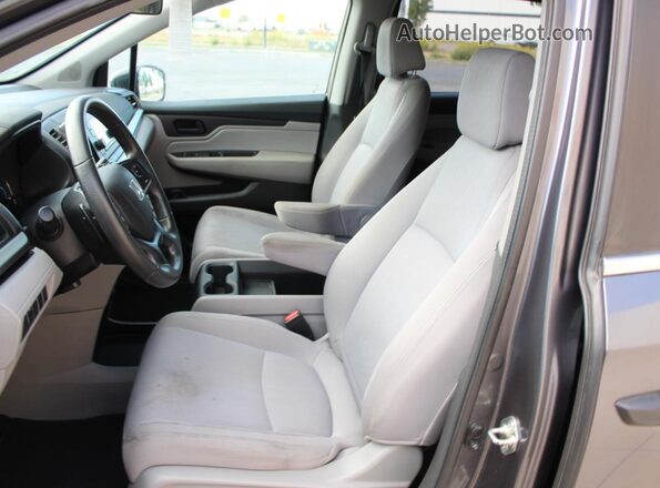 5FNRL6H20JB086713 2018 HONDA ODYSSEY Серый Вид задних сидений