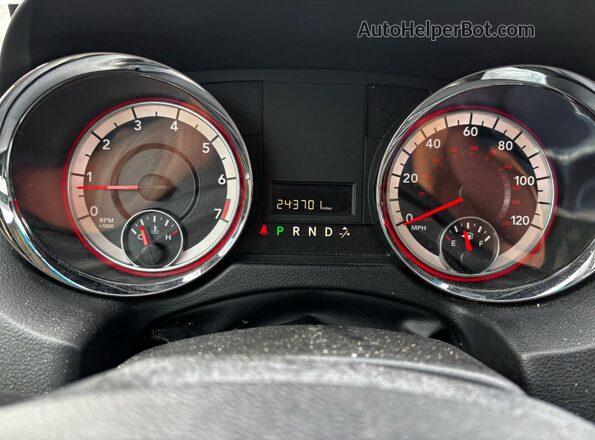 2C4RDGCG1GR334552 2016 DODGE CARAVAN Белый Вид панели приборов
