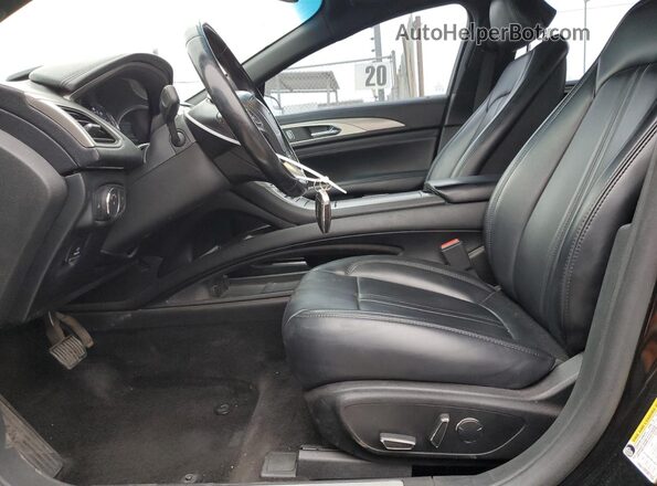 3LN6L5KU7JR604060 2018 LINCOLN MKZ Черный Вид панели приборов