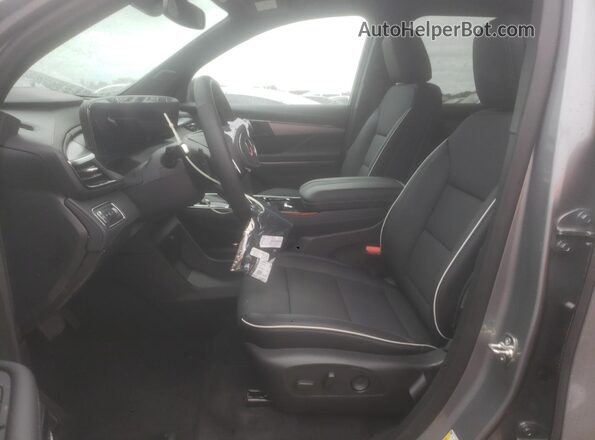 5GAERAKS0TJ145328 2026 BUICK ENCLAVE Серебряный Вид панели приборов