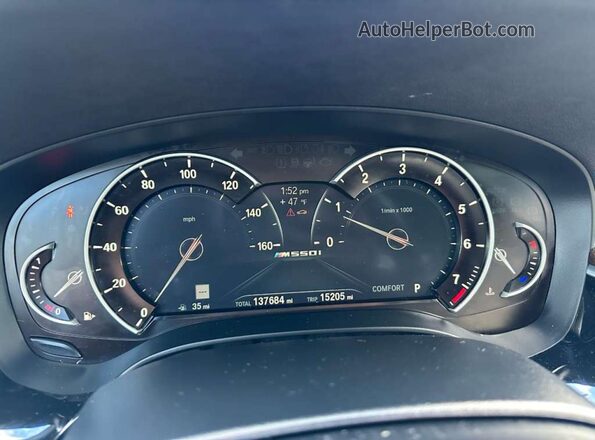 WBAJB9C56JB050169 2018 BMW M5 Black Widok deski rozdzielczej