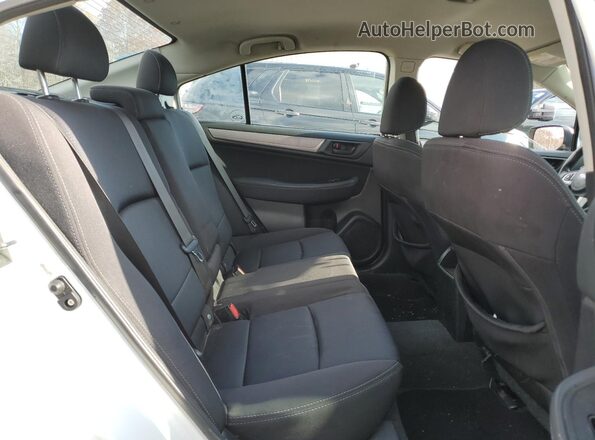 4S3BNAA68G3063083 2016 SUBARU LEGACY White Widok wnętrza z tyłu