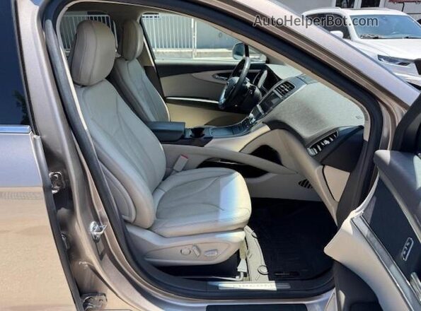 2LMPJ8J93LBL15854 2020 LINCOLN NAUTILUS Tan წინა პანელის ხედი