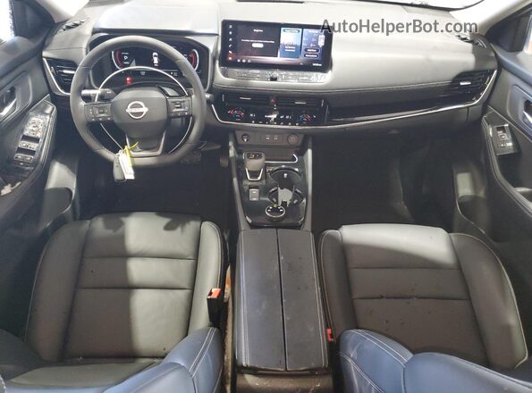 5N1BT3CB5TC691460 2026 NISSAN ROGUE Синий Вид панели приборов