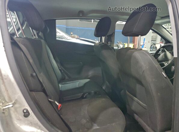 KL8CD6SA3JC470736 2018 CHEVROLET SPARK Серебряный Вид задней части салона