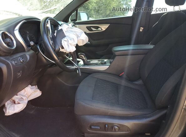 3GNKBBRA0KS666482 2019 CHEVROLET BLAZER Серый Вид панели приборов