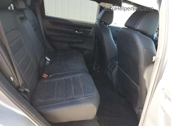 7FARS6H80SE035743 2025 HONDA CR-V Silver Widok wnętrza z tyłu