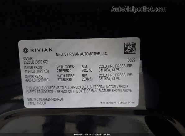 7FCTGAAA2NN007400 2022 RIVIAN R1T Black Widok komory silnika