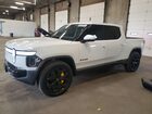 2022 Rivian R1t Adventure White vin: 7FCTGAAA9NN015736