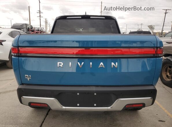 7FCTGCAA3RN030878 2024 RIVIAN R1T Blue Vista trasera