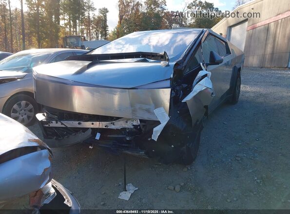 7G2CEHED4SA071001 2025 TESLA CYBERTRUCK Серебряный Передняя левая четверть