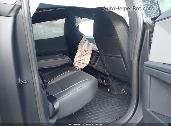7G2CEHED4SA071001 2025 TESLA CYBERTRUCK Серебряный Вид наклейки с VIN-кодом