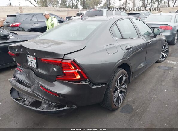 7JRL12FK3RG317419 2024 VOLVO S60 Серый Задняя правая четверть