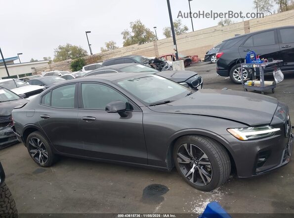 7JRL12FK3RG317419 2024 VOLVO S60 Серый Вид задней части салона
