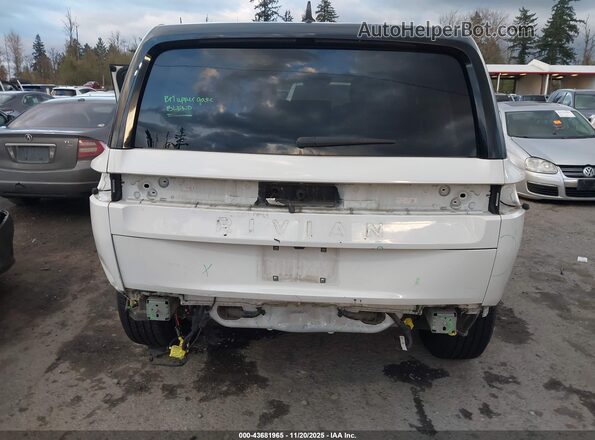 7PDSGABA2PN009823 2023 RIVIAN R1S White Դիմացի տեսք