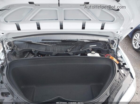 7SAXCAE57NF344033 2022 TESLA MODEL X Белый Вид сзади
