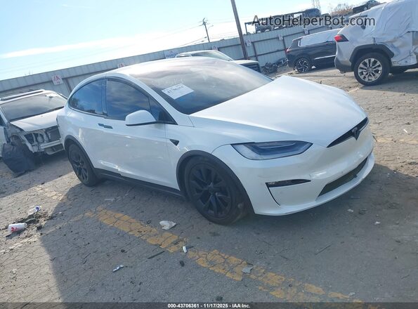 7SAXCBE56PF365514 2023 TESLA MODEL X Белый Передняя правая четверть