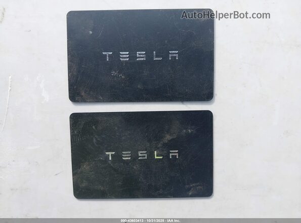 7SAXCBE57RF436447 2024 TESLA MODEL X Черный Вид панели приборов