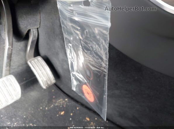 7SAXCBE59RF455887 2024 TESLA MODEL X Черный Вид панели приборов