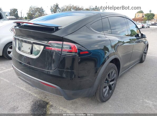 7SAXCBE59RF455887 2024 TESLA MODEL X Черный Задняя правая четверть
