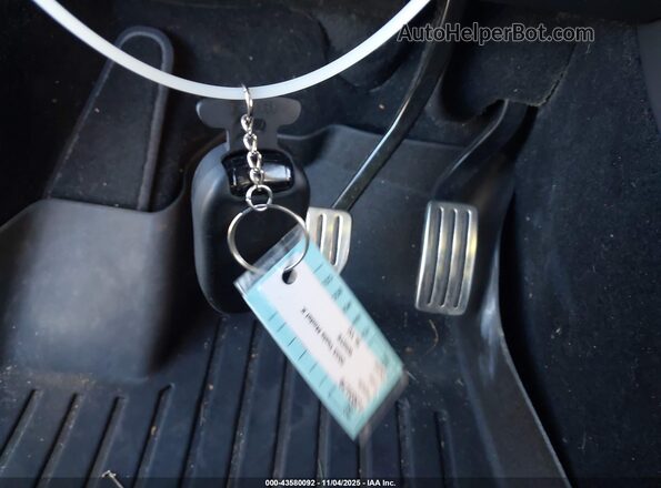 7SAXCBE5XPF375575 2023 TESLA MODEL X Белый Вид панели приборов