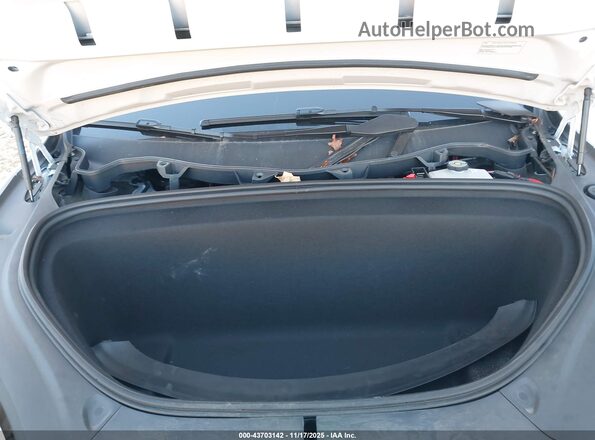 7SAXCBE60RF440557 2024 TESLA MODEL X Черный Вид сзади