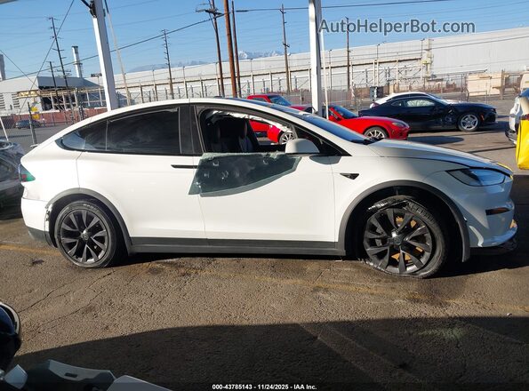 7SAXCBE63NF339183 2022 TESLA MODEL X White Вид щитка приладів