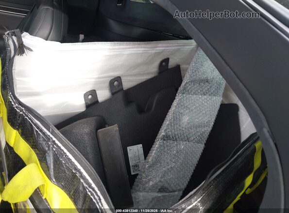 7SAXCBE64SF470022 2025 TESLA MODEL X Серый Вид щитка приборов