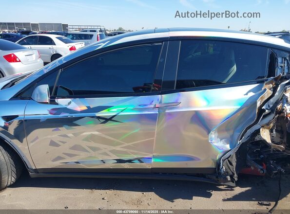 7SAXCBE68NF331760 2022 TESLA MODEL X Белый Панорамный вид салона 360°