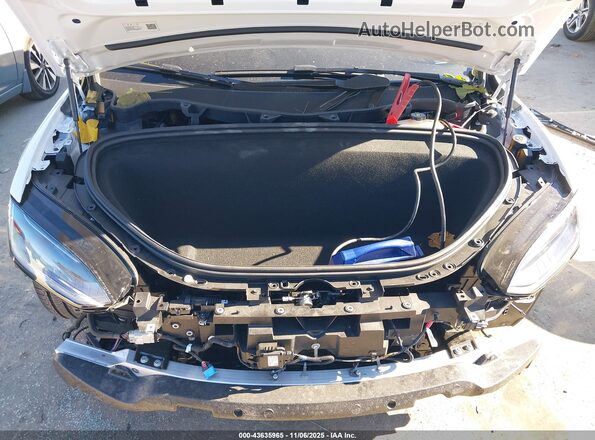 7SAXCDE51TF475103 2026 TESLA MODEL X Белый Вид сзади