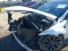 2022 Tesla Model X Dual Motor All-wheel Drive/plaid Tri Motor All-wheel Drive Белый vin: 7SAXCDE55NF339480