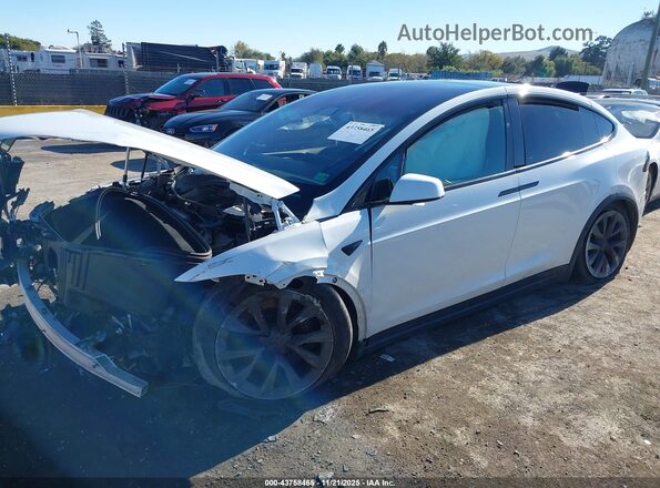 7SAXCDE55NF339480 2022 TESLA MODEL X Белый Передняя левая четверть