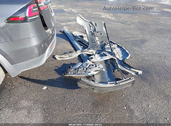 7SAXCDE57RF433494 2024 TESLA MODEL X Gray Սարքավորումների վահանակի տեսք
