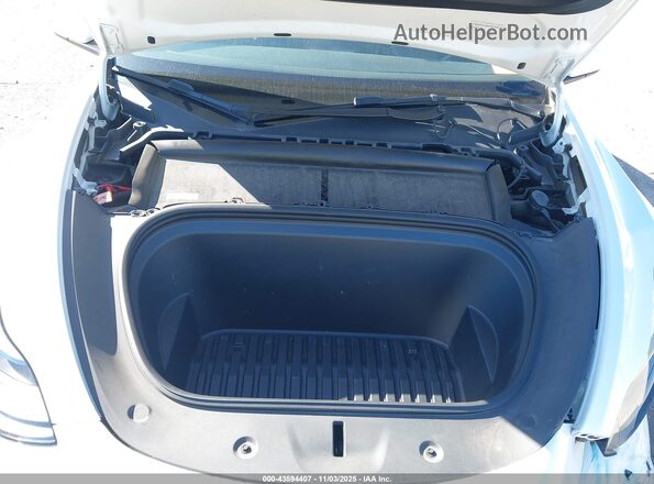 7SAYGAEE0NF536449 2022 TESLA MODEL Y White Հետևի տեսք