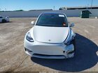 2022 Tesla Model Y Long Range Dual Motor All-wheel Drive White vin: 7SAYGAEE0NF536449
