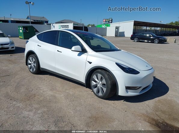 7SAYGAEE0NF536449 2022 TESLA MODEL Y White Առջևի աջ