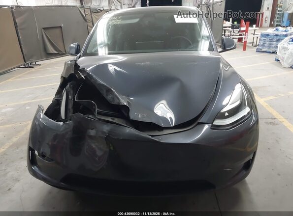 7SAYGAEE2NF558310 2022 TESLA MODEL Y Серый Вид панели приборов