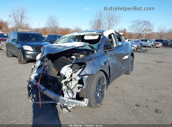 7SAYGAEE3RF212921 2024 TESLA MODEL Y Silver Przód lewy
