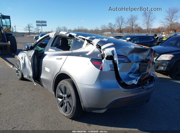 7SAYGAEE3RF212921 2024 TESLA MODEL Y Silver Tył lewy