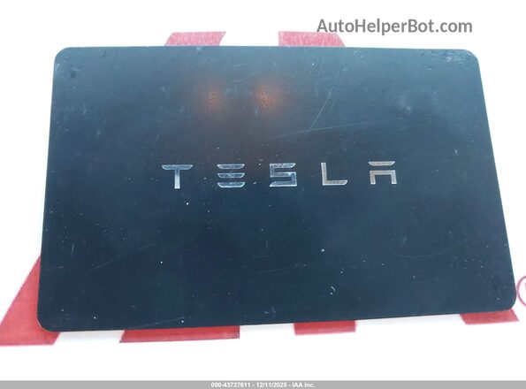 7SAYGDED2TA446609 2026 TESLA MODEL Y Black Widok deski rozdzielczej
