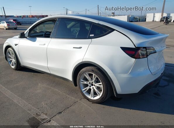 7SAYGDEE0NF363789 2022 TESLA MODEL Y White Rear left